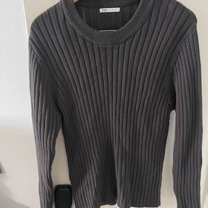 Zara Women's Dark Gray Ribbed Crew Neck Sweater